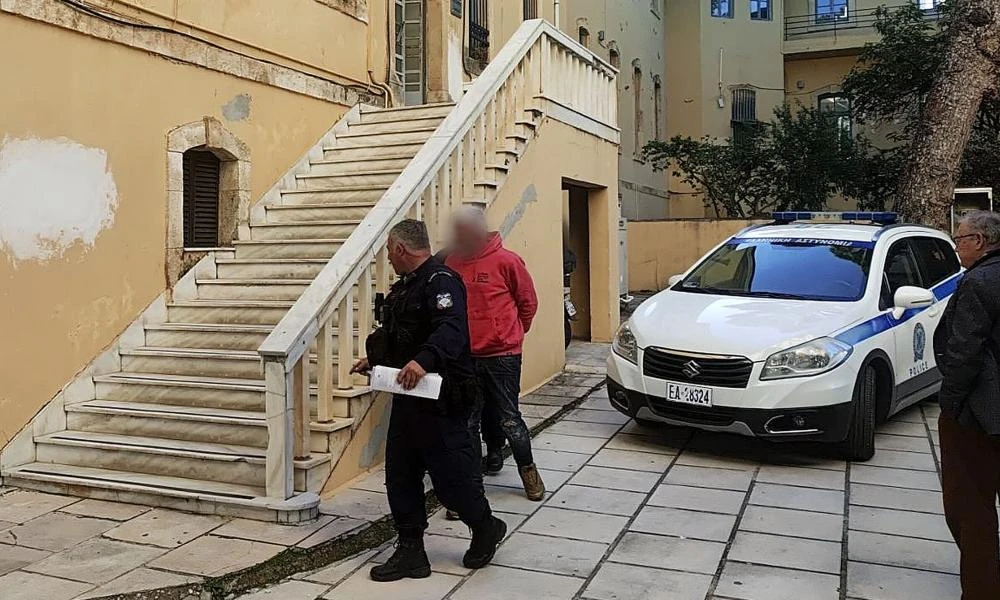 Στις φυλακές Κορυδαλλού ο 45χρονος οδηγός της Porche στα Χανιά